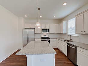 550 Slew Dr in Holly Springs, GA - Building Photo - Building Photo