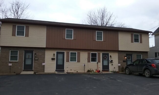 property at 1318 E 38th St