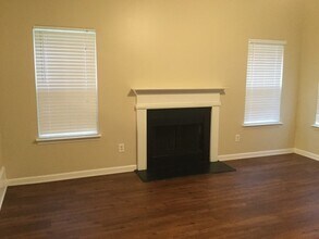 3846 Pauline Ln in Charlotte, NC - Foto de edificio - Building Photo