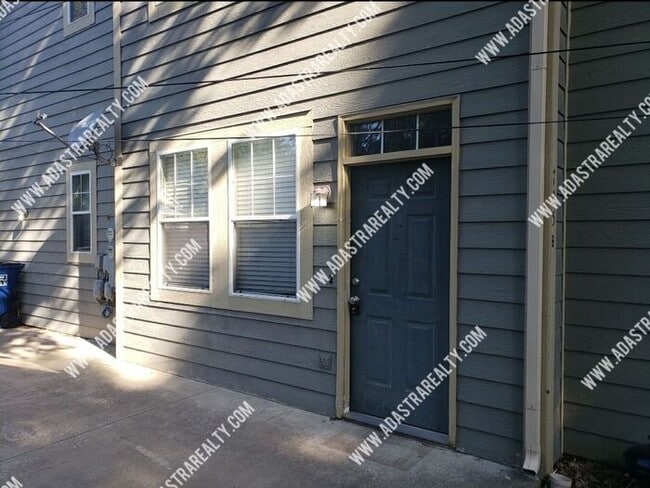 property at 705 Arkansas St