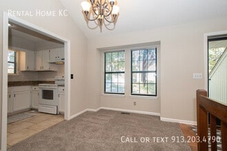 7434 Santa Fe Dr in Overland Park, KS - Building Photo - Building Photo