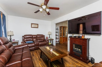 1708 Ivy Cliffs Ct in Highland Springs, VA - Building Photo - Building Photo