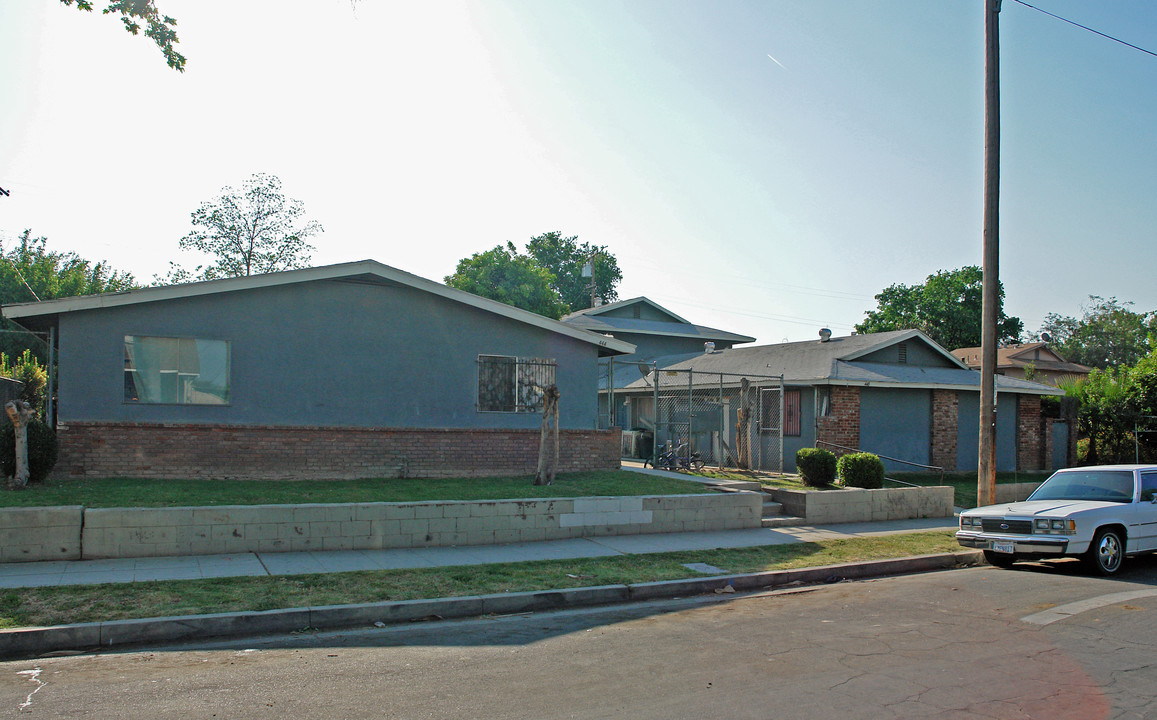 440-444 Poplar Ave in Fresno, CA - Building Photo