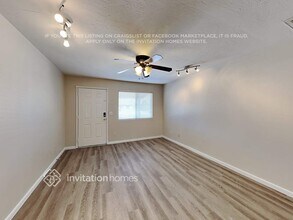 9023 W Harmont Dr in Peoria, AZ - Foto de edificio - Building Photo