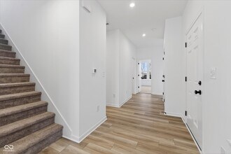 16067 Meadow Frost Ct in Fishers, IN - Building Photo - Building Photo