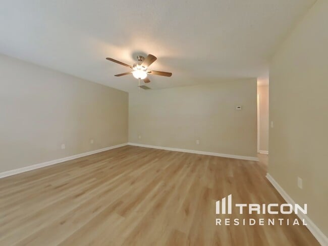 7594 Stonebush Way in Douglasville, GA - Building Photo - Building Photo