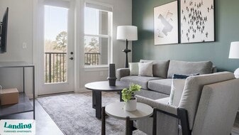 1270 Hillcrest Dr in Buford, GA - Building Photo