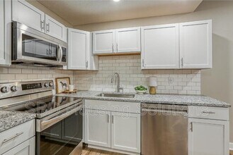2912 S Harvard Ave in Independence, MO - Building Photo - Building Photo