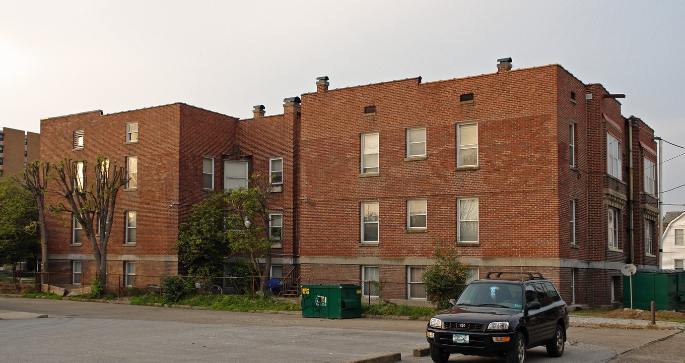 208 Bradford St in Charleston, WV - Foto de edificio