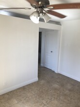 305 N 10th St in Las Vegas, NV - Building Photo - Building Photo