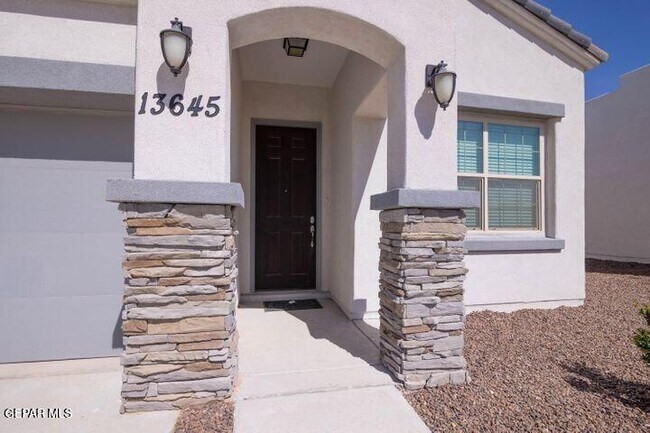 13645 Samlesbury Ave in Horizon City, TX - Building Photo - Building Photo