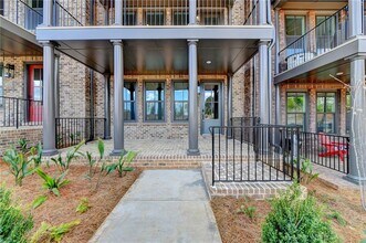 375 Chiswick Cir in Alpharetta, GA - Building Photo - Building Photo