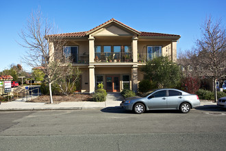 1254 Broadway in Sonoma, CA - Foto de edificio - Building Photo