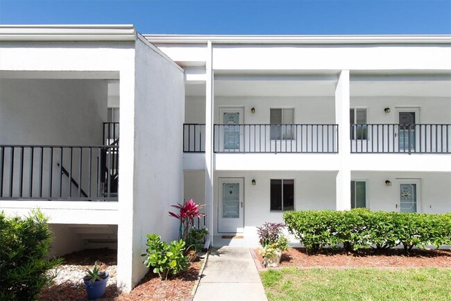 2060 Marilyn St in Clearwater, FL - Building Photo - Building Photo
