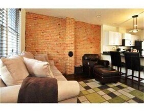 169 K St in Boston, MA - Building Photo - Building Photo