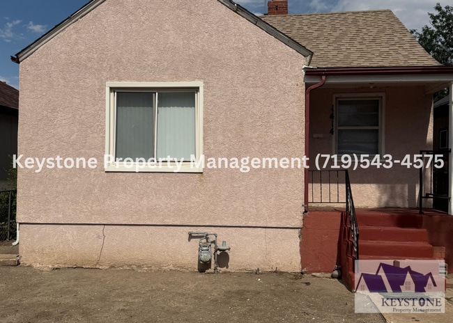 property at 1414 E Orman Ave