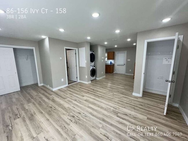 86-156 Ivy Ct in Groton, CT - Building Photo - Building Photo