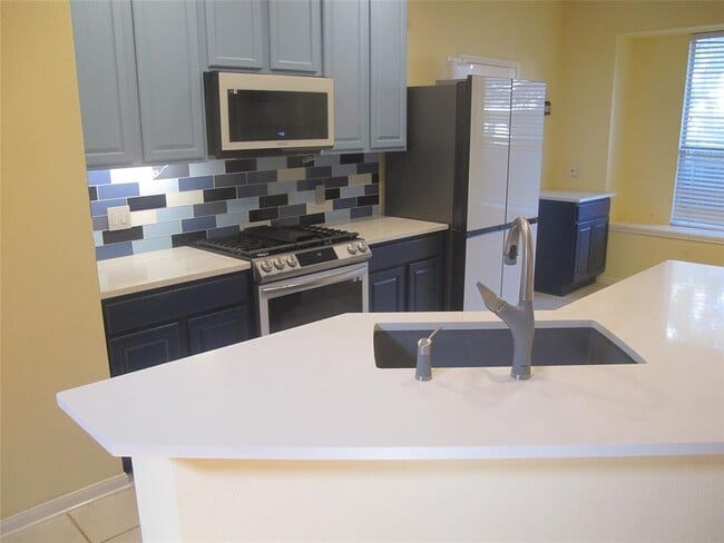 5957 Salcon Cliff Dr in Austin, TX - Building Photo - Building Photo