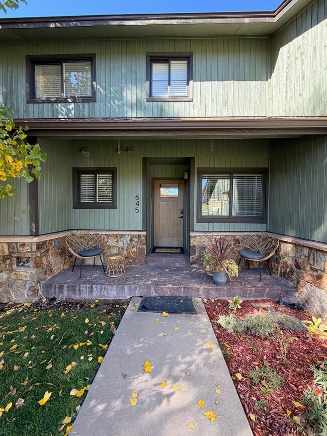 645 Canyon Creek Dr in Glenwood Springs, CO - Building Photo - Building Photo