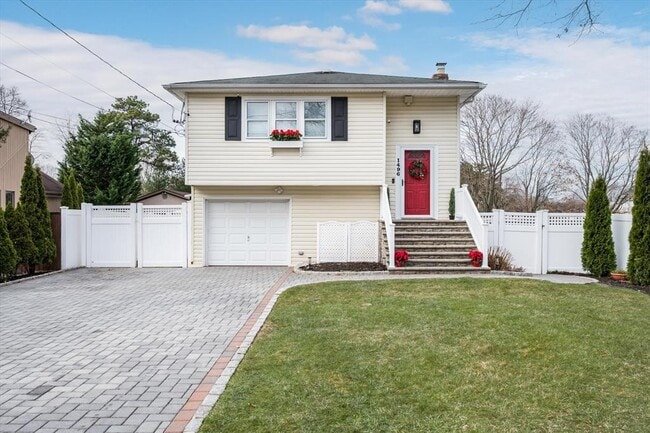 1496 Ocean Ave