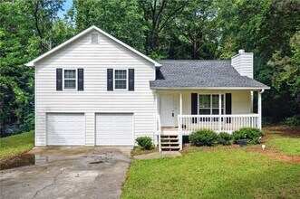 658 Clyde Cole Rd in Dallas, GA - Building Photo - Building Photo