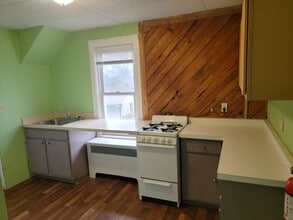 419 Clements Bridge Rd, Unit #B in Barrington, NJ - Building Photo - Building Photo