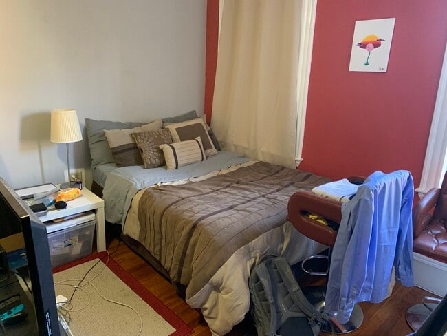 72 Revere St, Unit 4F in Boston, MA - Building Photo - Building Photo