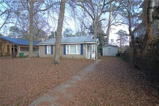 337 Reine St in Mandeville, LA - Building Photo