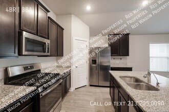 10314 Francisco Way in Converse, TX - Building Photo - Building Photo