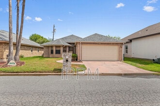 138 Willow Cir in Harlingen, TX - Building Photo - Building Photo