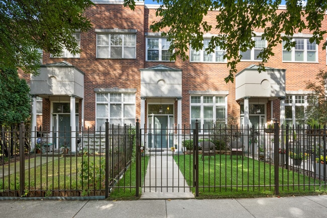 property at 5230 S University Ave