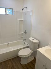 223 Kelsey Ave-Unit -2 in San Antonio, TX - Foto de edificio - Building Photo