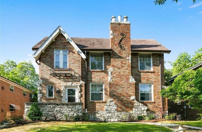property at 7440 Delmar Blvd