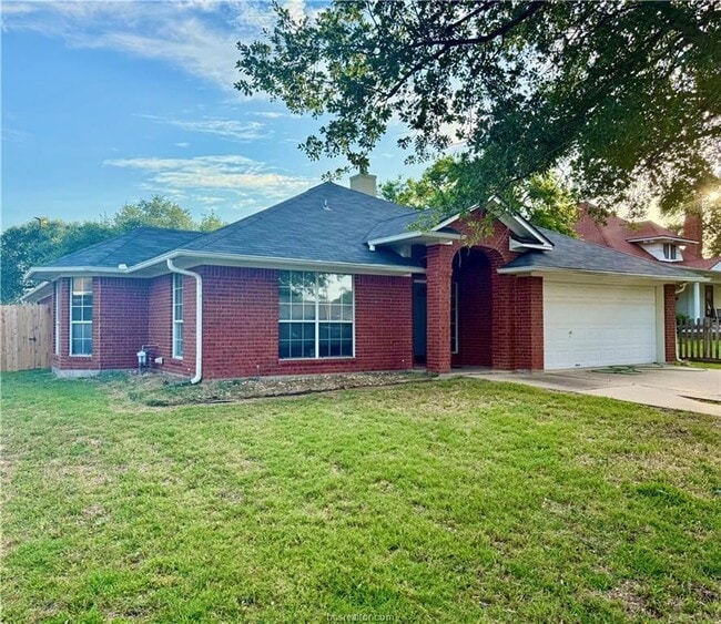 property at 1706 Laura Ln