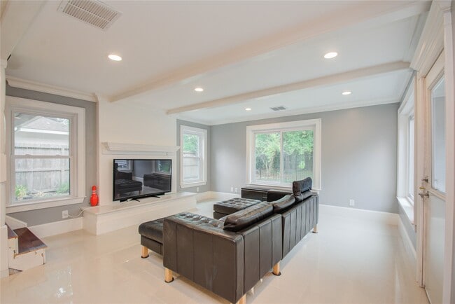 property at 14611 Bramblewood Dr