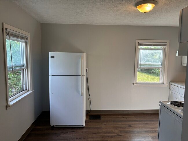 2238 Howey Rd in Columbus, OH - Building Photo - Building Photo