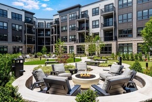 Livana Fair Lawn 55+ in Fair Lawn, NJ - Building Photo