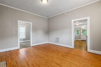 715 Dillard St in Greensboro, NC - Building Photo - Building Photo