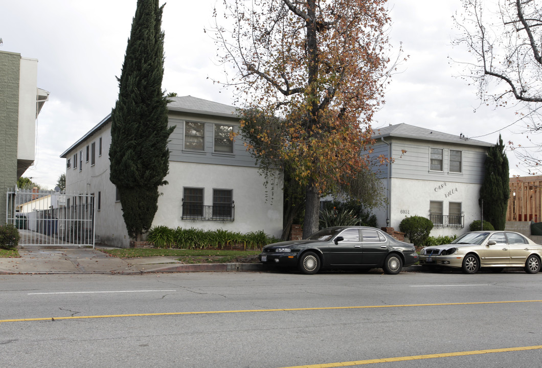 6034 Whitsett Ave in North Hollywood, CA - Building Photo