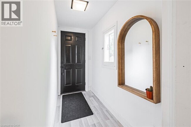 196 Walnut St S in Hamilton, ON - Building Photo - Building Photo