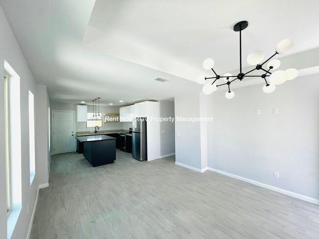 3802 Las Vistas Ln, Unit 3