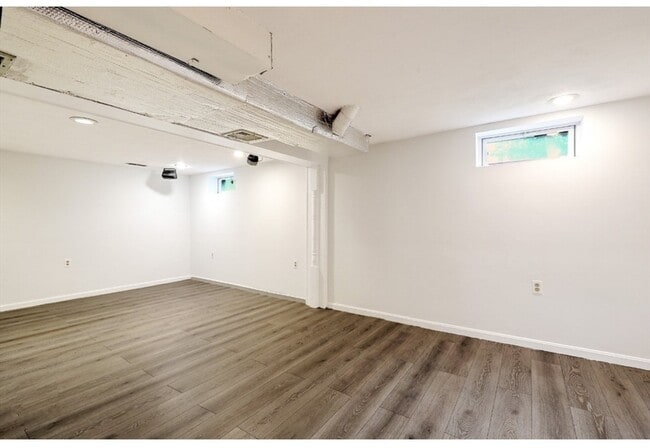 property at 103 Walnut St