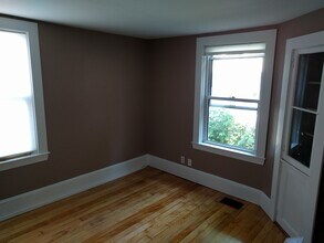 11 Willet St, Unit 11B in Quincy, MA - Building Photo - Building Photo