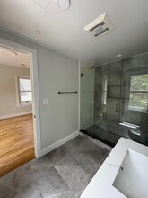 37 Gore St, Unit 2 in Cambridge, MA - Building Photo - Building Photo