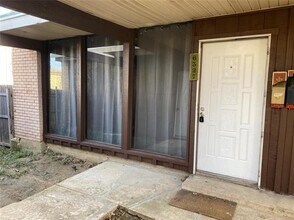 6327 Walraven Cir in Fort Worth, TX - Building Photo - Building Photo