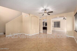 8721 E Lomita Cir in Mesa, AZ - Building Photo - Building Photo