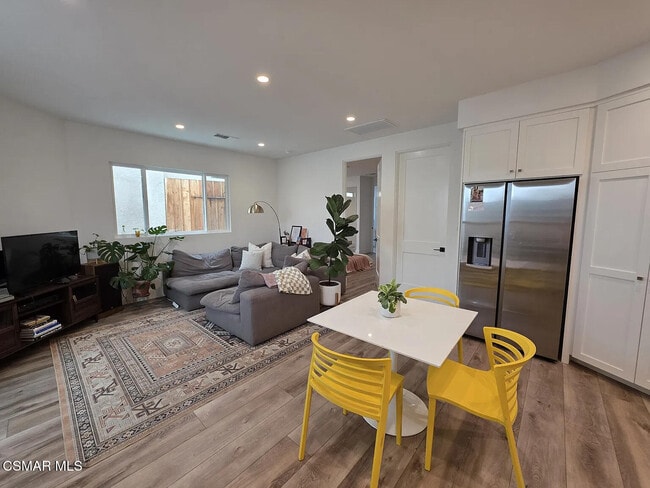 2796 N Dalenhurst Pl in Simi Valley, CA - Building Photo - Building Photo
