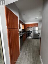 49 Doncaster Dr in Brampton, ON - Building Photo - Building Photo