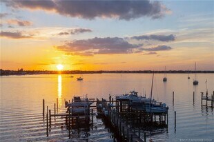 415 NW North River Dr in Stuart, FL - Building Photo