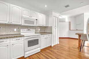 6817 Barnwell Dr in Boynton Beach, FL - Building Photo